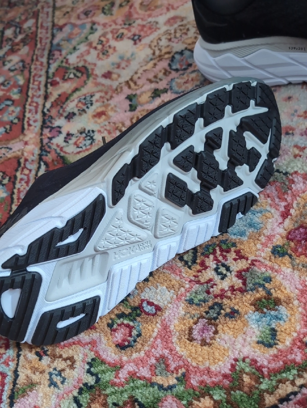Hoka Arahi 6 Wide Sneakers - Picture 6 of 7
